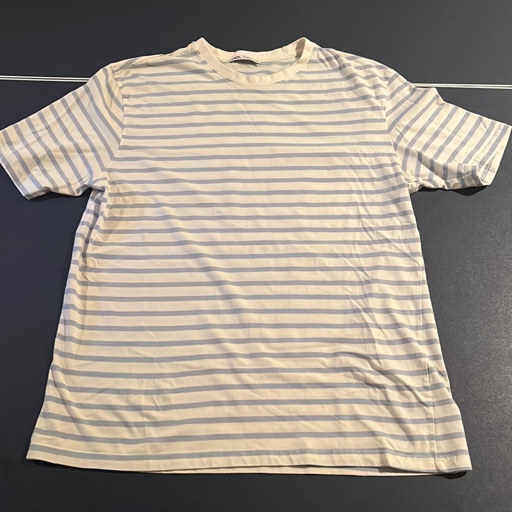 Zara Men’s Light Blue and White Striped Shirt XL